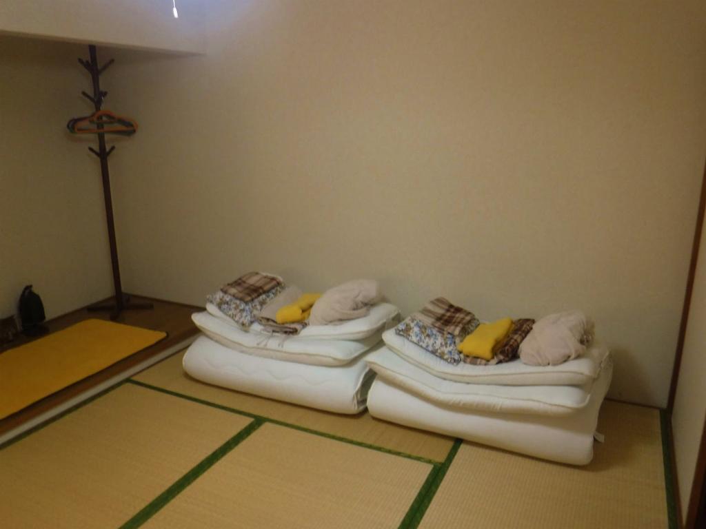 Wholeearth Ryokan Hiroshima Exterior photo