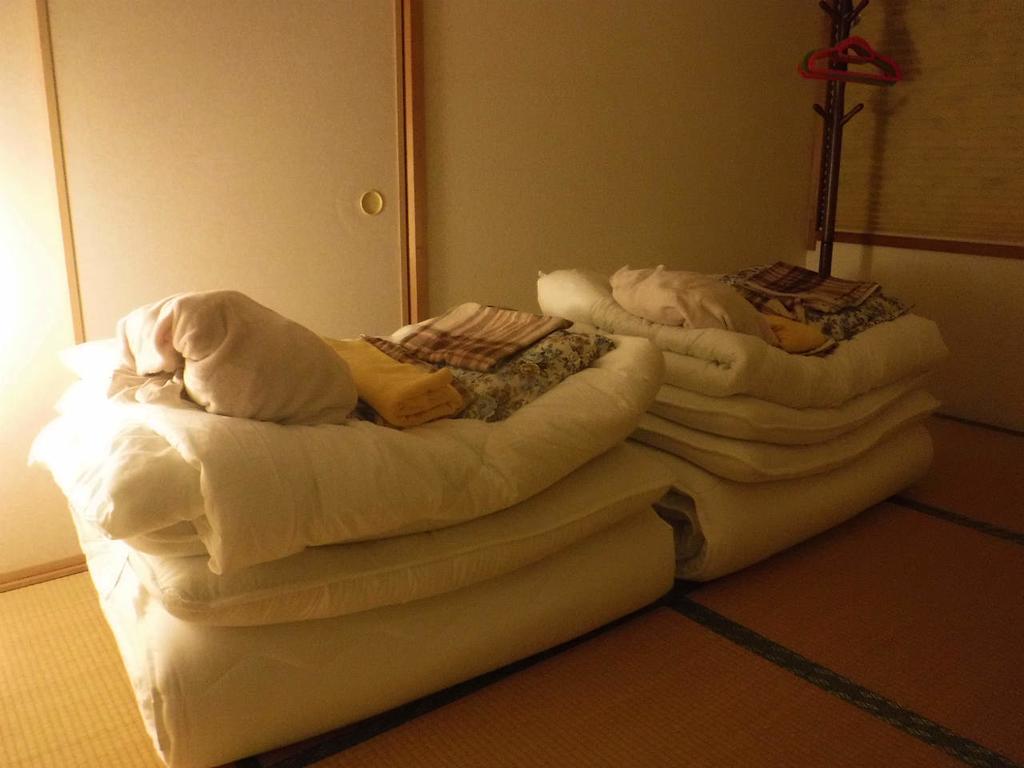 Wholeearth Ryokan Hiroshima Exterior photo